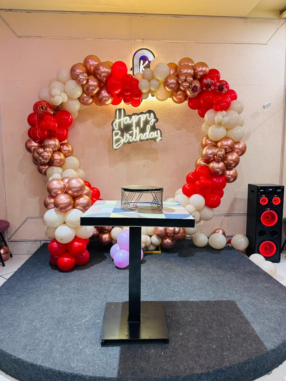 Happy Birthday balloon decoration at Kaafirana